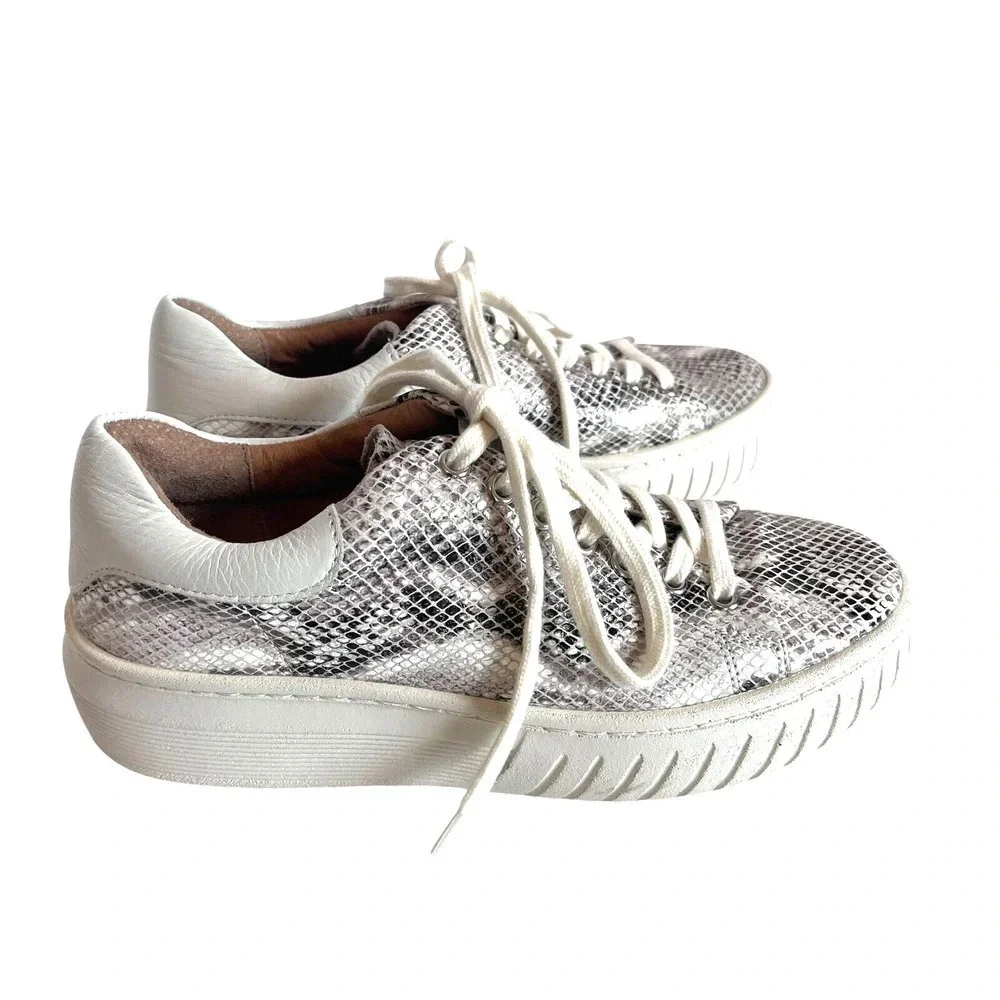 Sofft Womens Parkyn Natural Snake Leather Round Toe Sneakers - Size 7.5 M